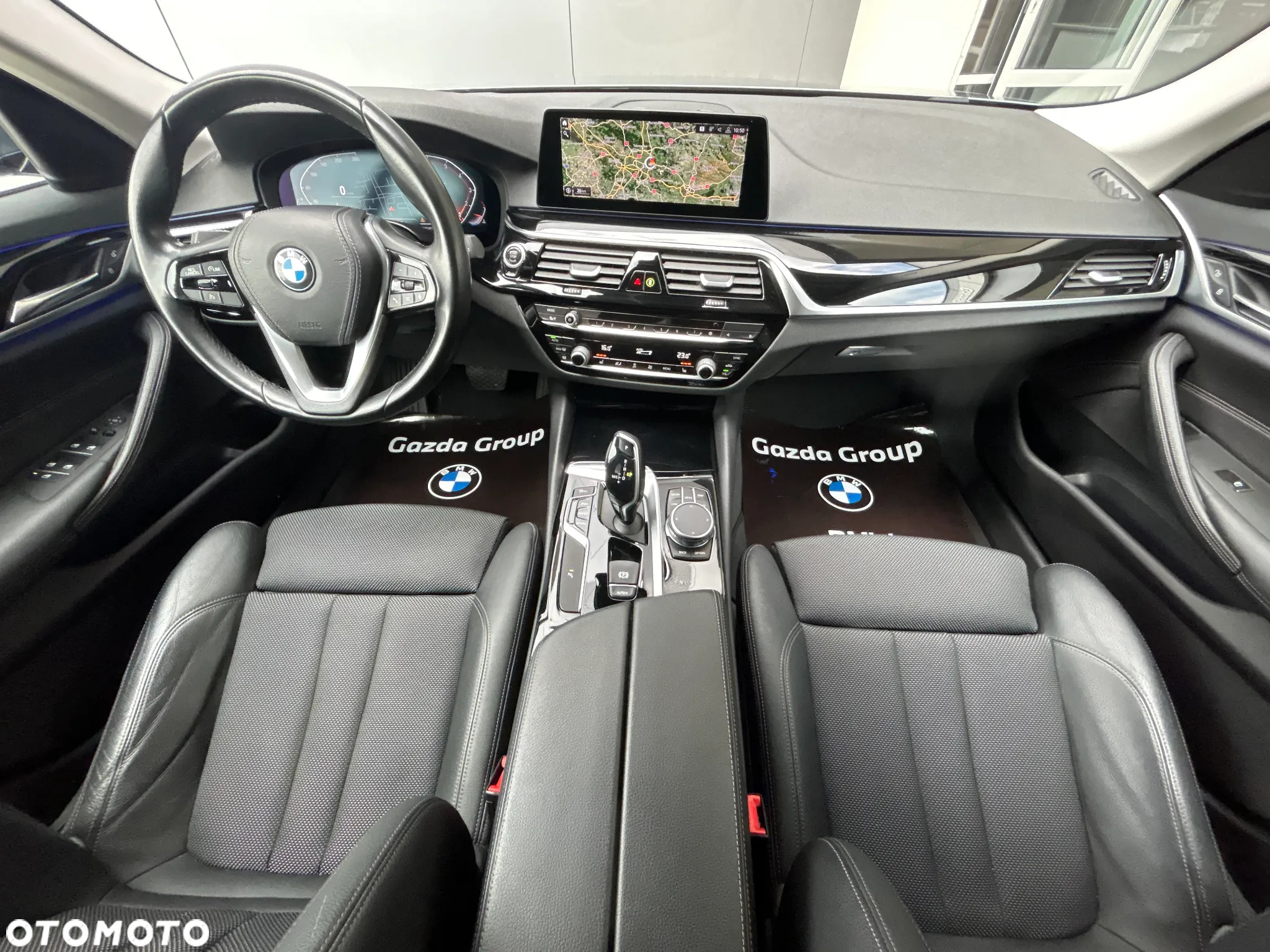 BMW Seria 5 530i xDrive Touring Sport Line - 25