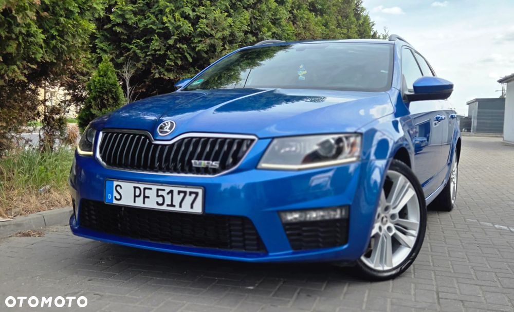 Skoda Octavia 2.0 TDI DSG RS - 25