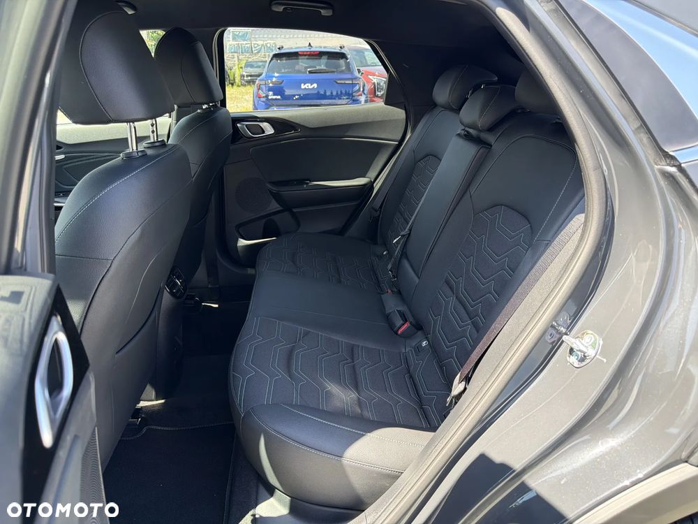 Kia XCeed 1.6 T-GDI Tribute DCT - 16