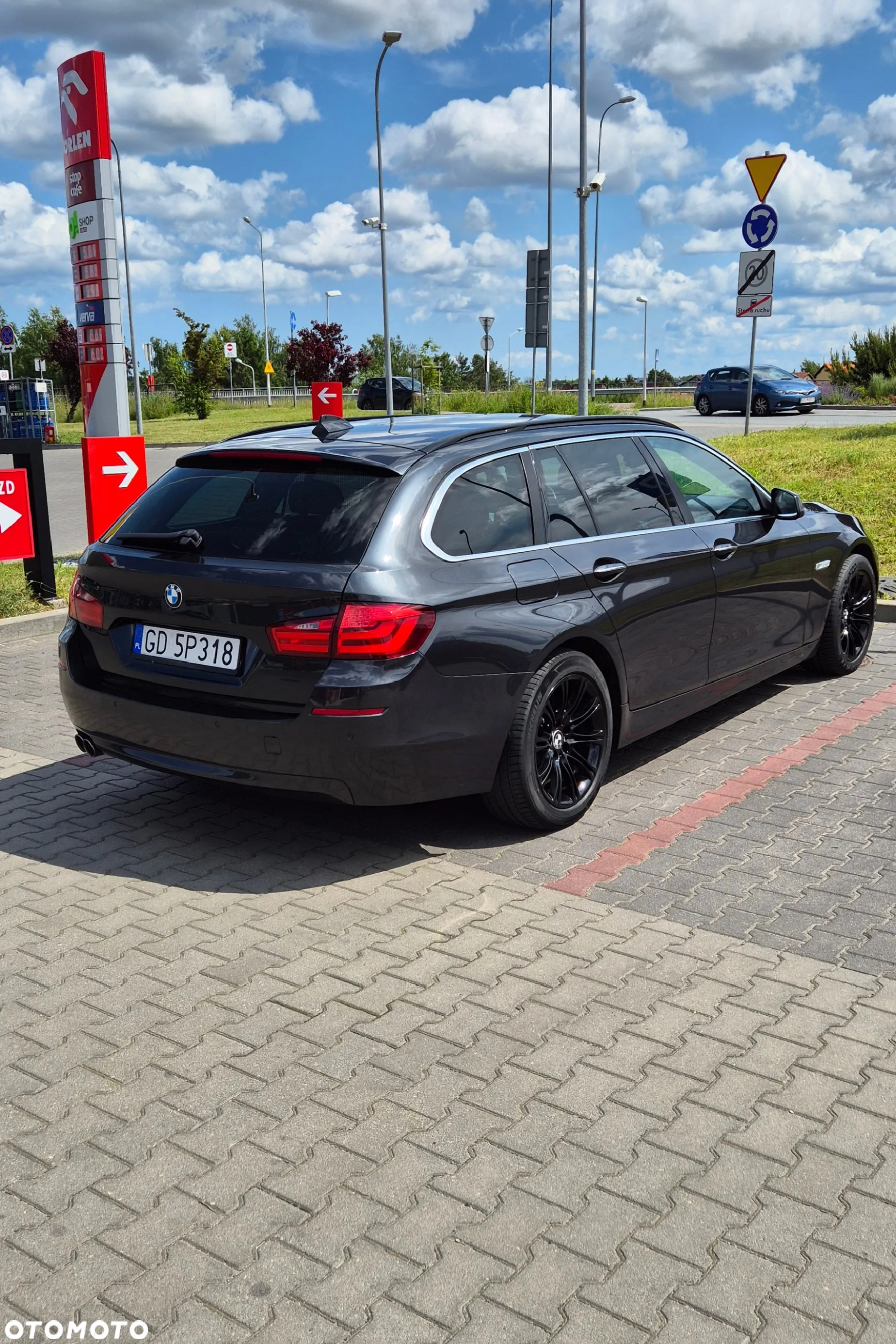 BMW Seria 5 520d Touring - 2