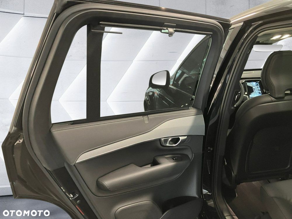 Volvo XC 90 B5 D AWD Plus Bright - 23
