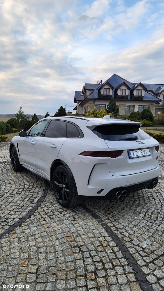 Jaguar F-Pace P550 AWD SVR - 3