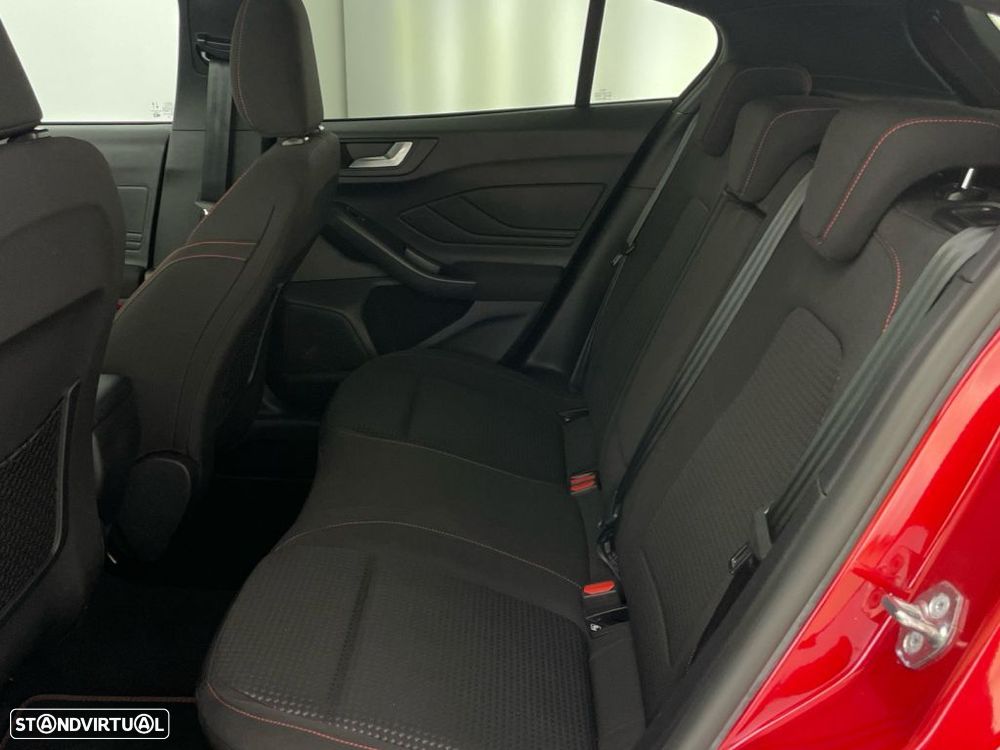 Ford Focus 1.0 EcoBoost MHEV ST-Line X Aut. - 12