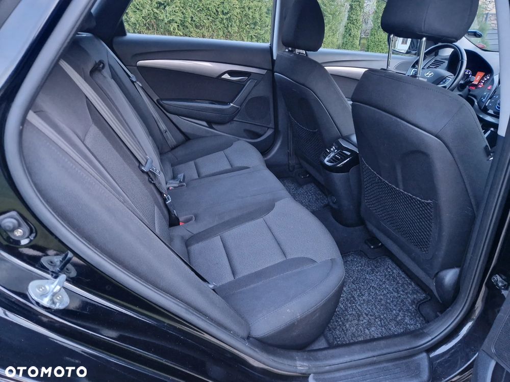 Hyundai i40 i40cw 1.6 Fifa World Cup Edition - 36