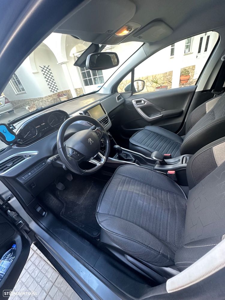 Peugeot 2008 1.2 PureTech Style - 15