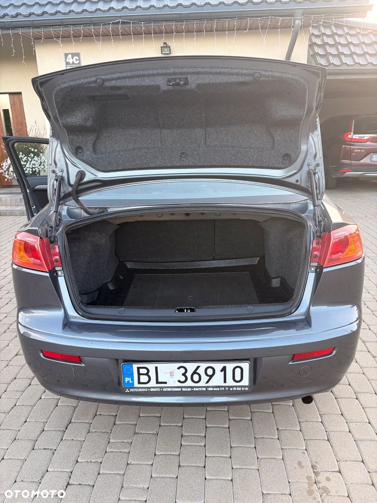 Mitsubishi Lancer - 18