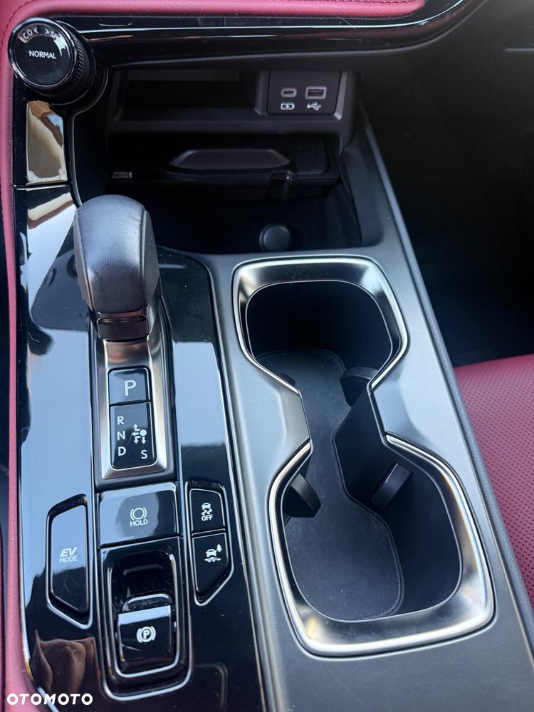 Lexus NX 350h Prestige AWD - 34