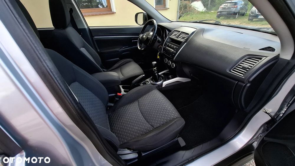 Mitsubishi ASX 1.8 DI-D 2WD Edition II - 32