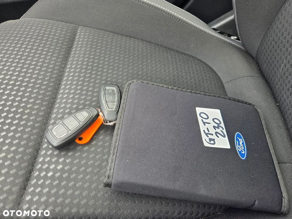Ford Focus 1.5 EcoBlue Start-Stopp-System TITANIUM - 23