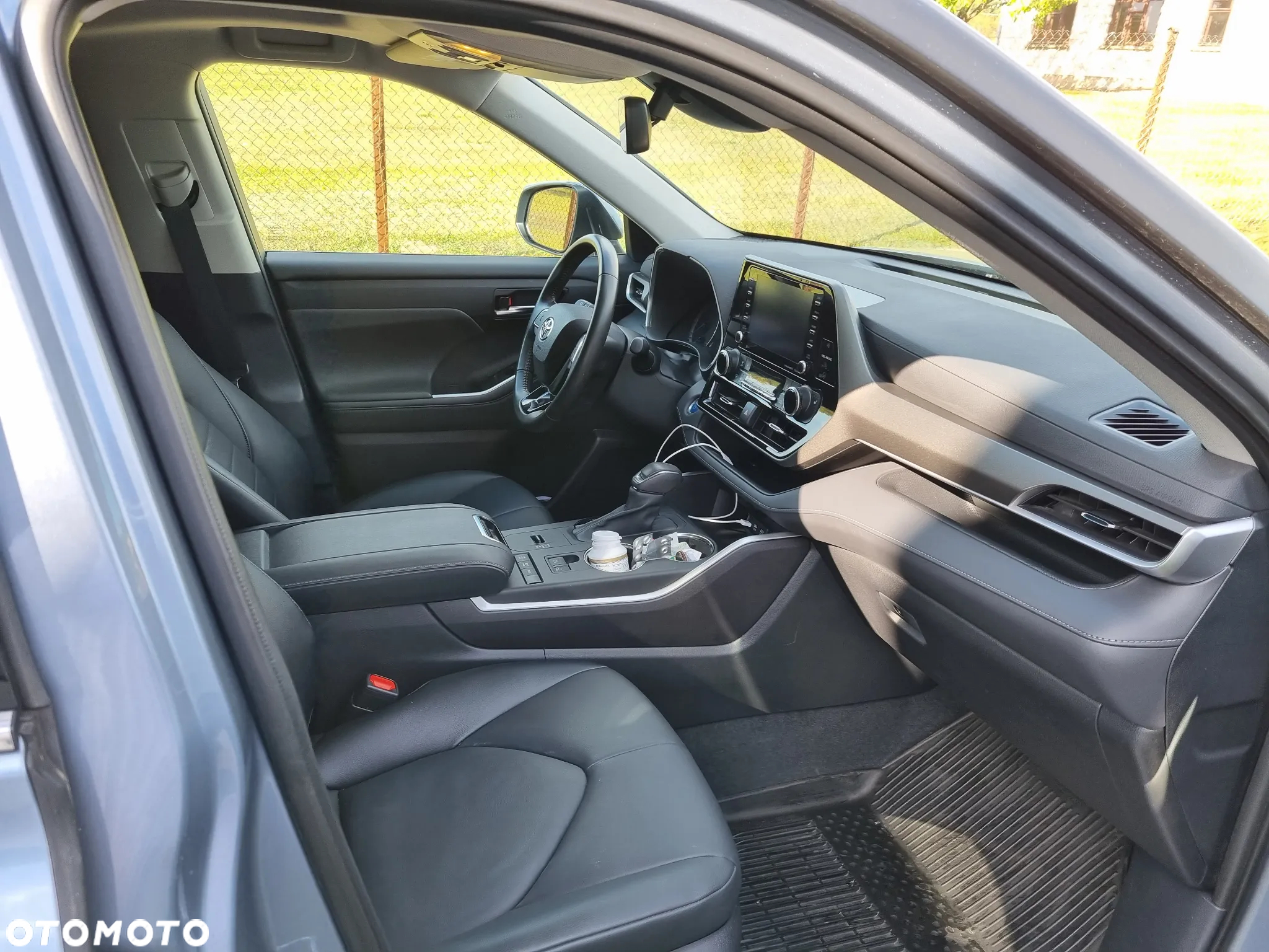 Toyota Highlander 2.5 Hybrid Luxury - 6