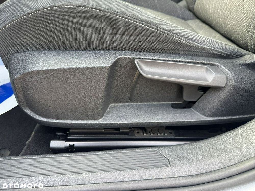 Volkswagen Golf - 13