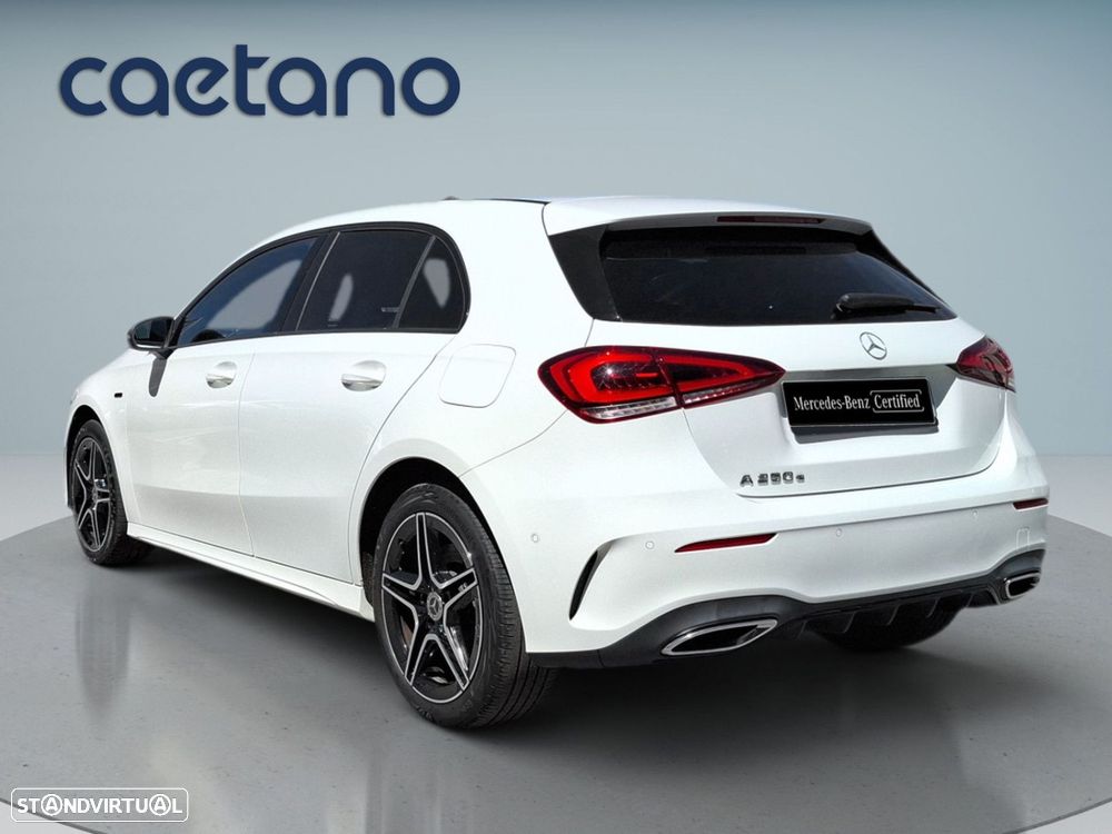 Mercedes-Benz A 250 e AMG Line - 5