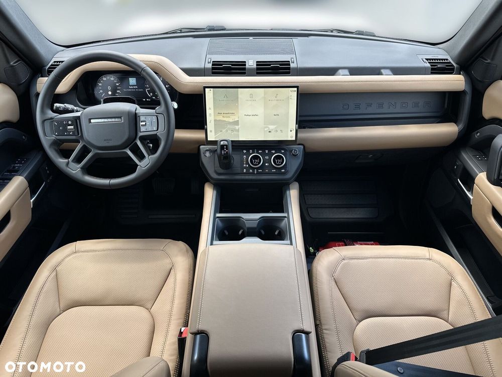 Land Rover Defender - 12
