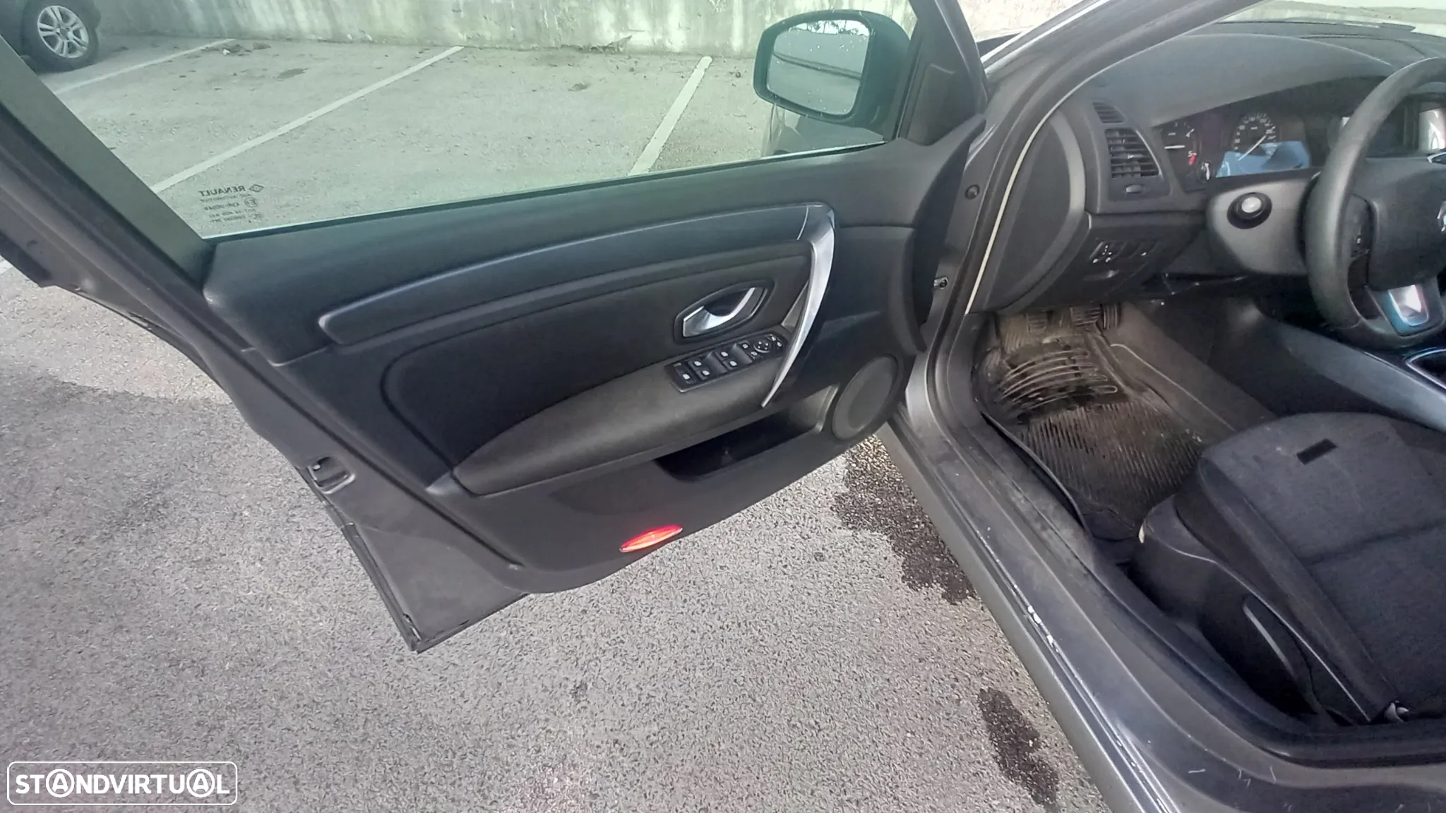 Renault Laguna 1.5 dCi Confort - 10