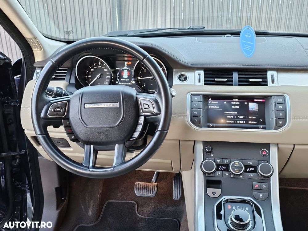 Land Rover Range Rover Evoque 2.0 D150 R-Dynamic - 3