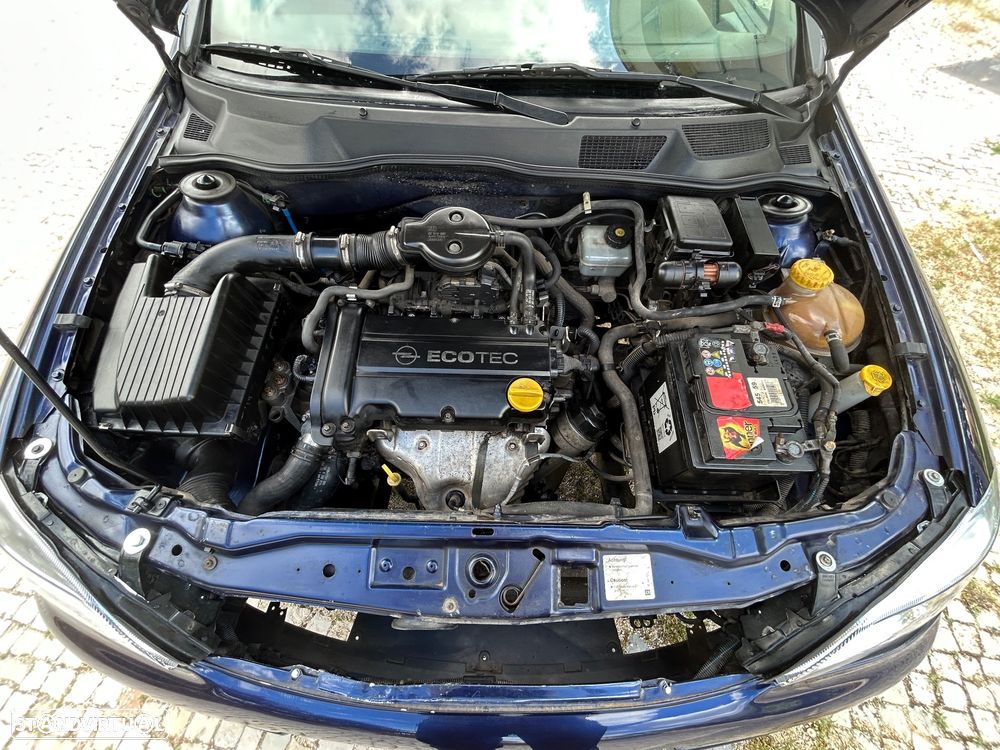 Opel Astra 1.2 Club - 16
