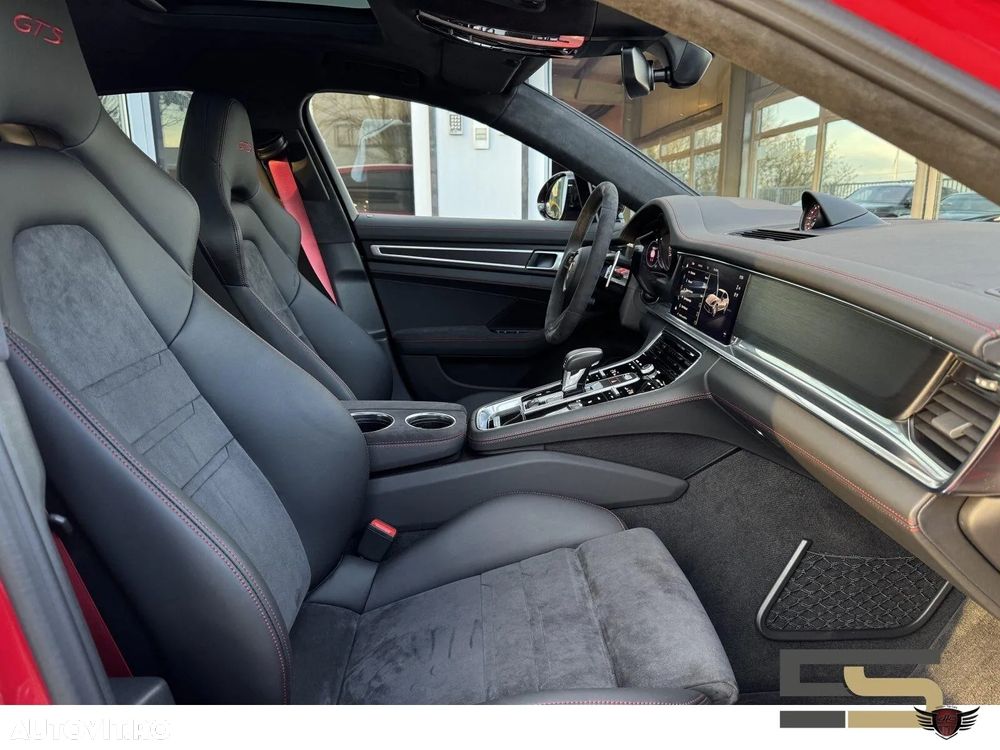 Porsche Panamera GTS - 11