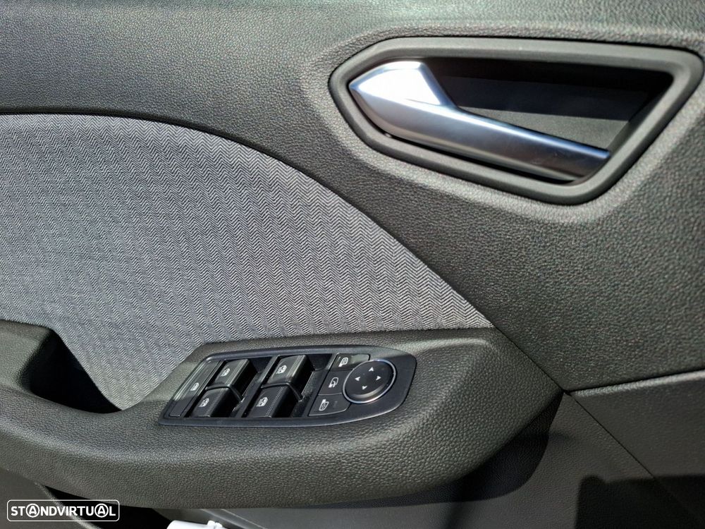 Renault Clio 1.0 TCe Techno Bi-Fuel - 23