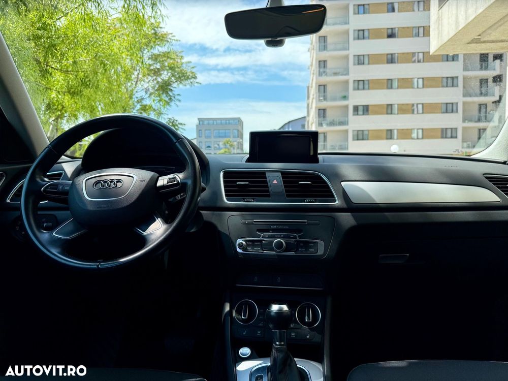 Audi Q3 1.4 TFSI Stronic Design - 11
