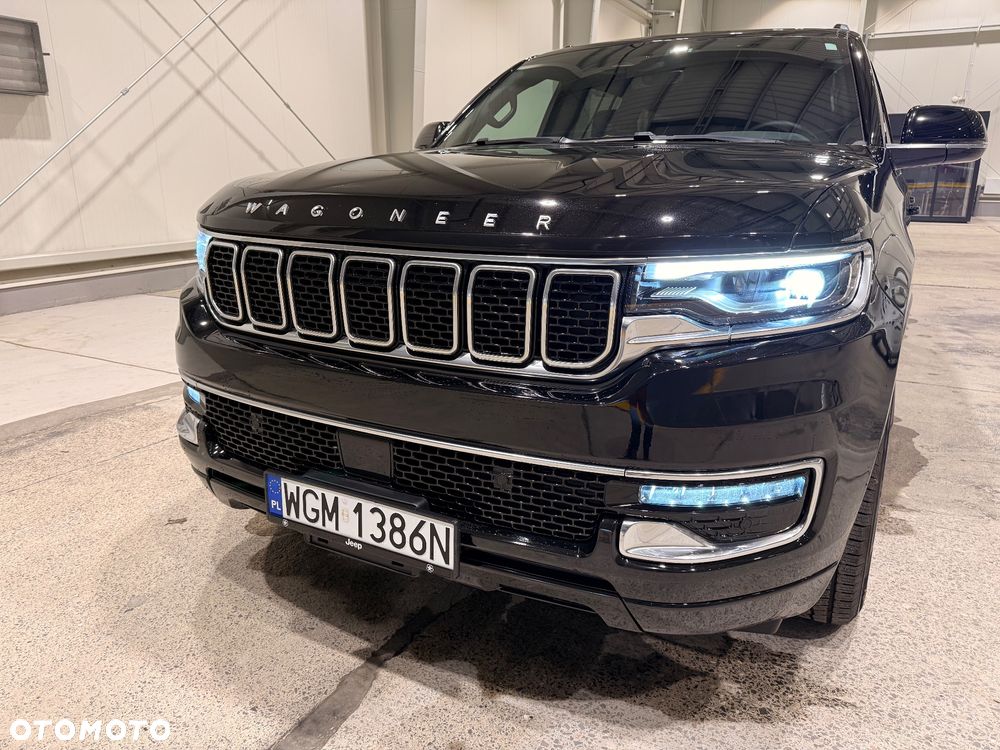 Jeep Wagoneer - 6
