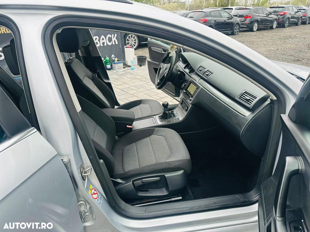 Volkswagen Passat 2.0 Blue TDI DPF Comfortline - 8