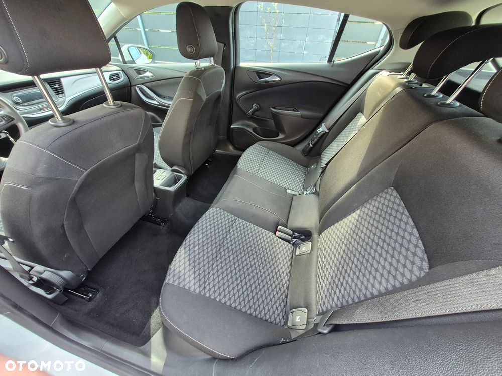 Opel Astra 1.4 Essentia - 12