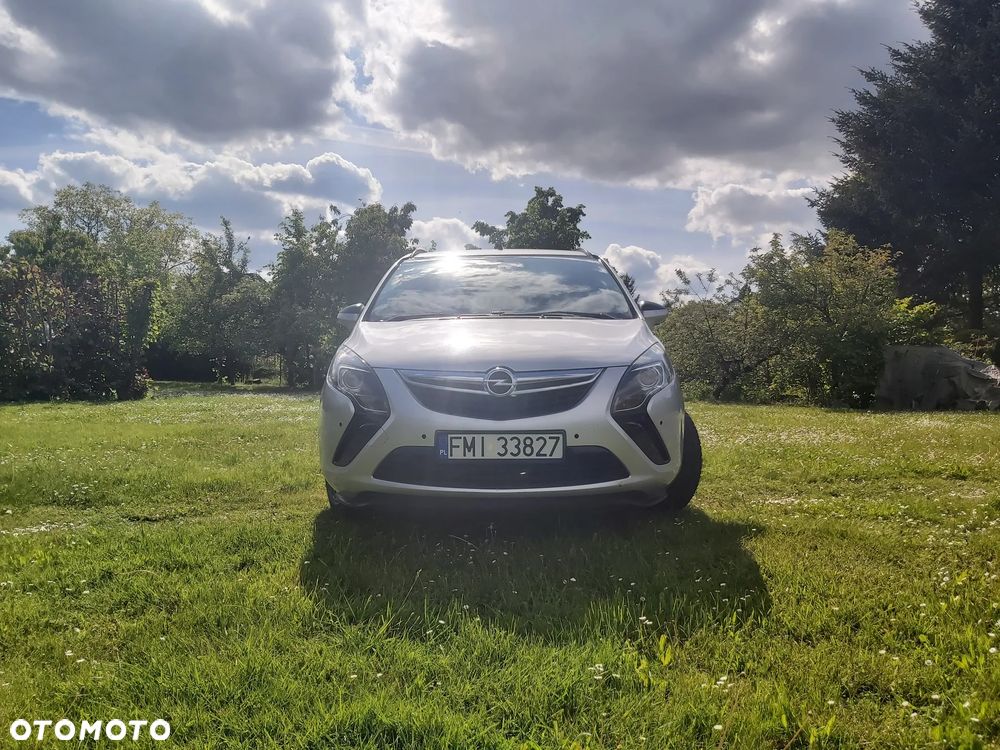 Opel Zafira - 27
