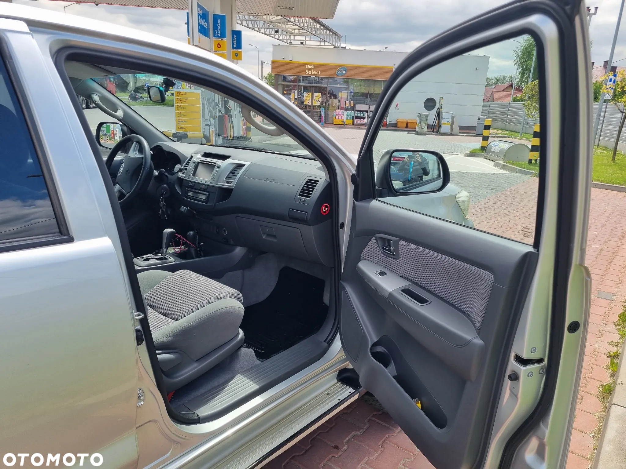 Toyota Hilux 3.0 D-4D SR5-X (lea) - 5