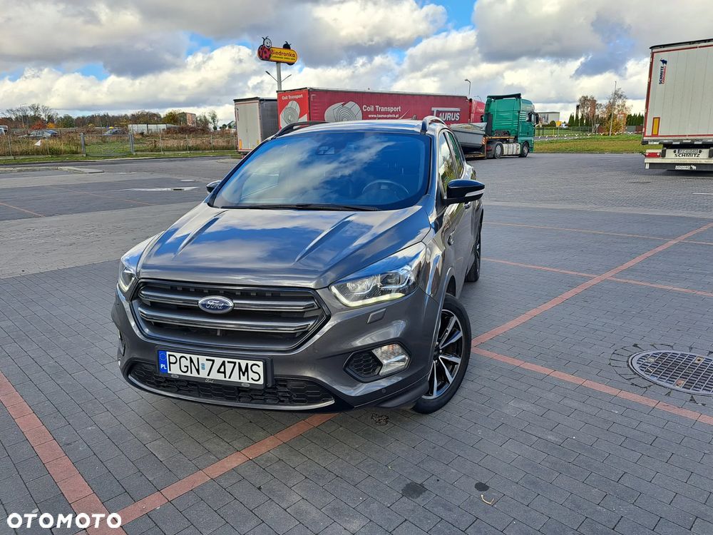 Ford Kuga - 2