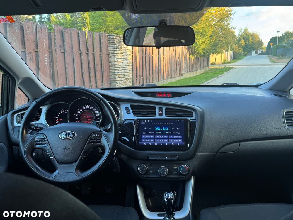 Kia Ceed 1.6 GDI Fifa World Cup Edition - 20