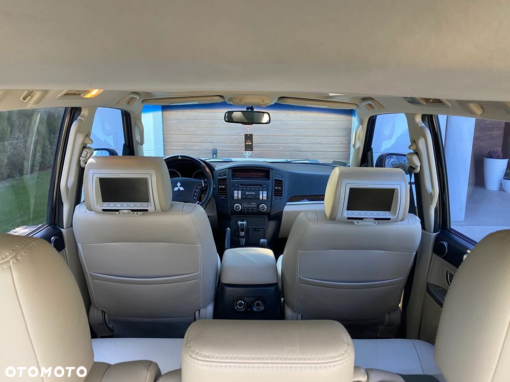 Mitsubishi Pajero 3.8 V6 Automatik Instyle - 4