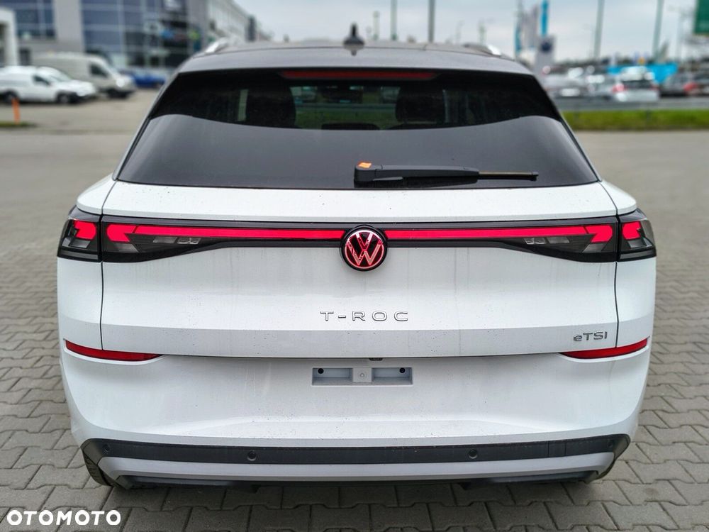 Volkswagen T-Roc - 8