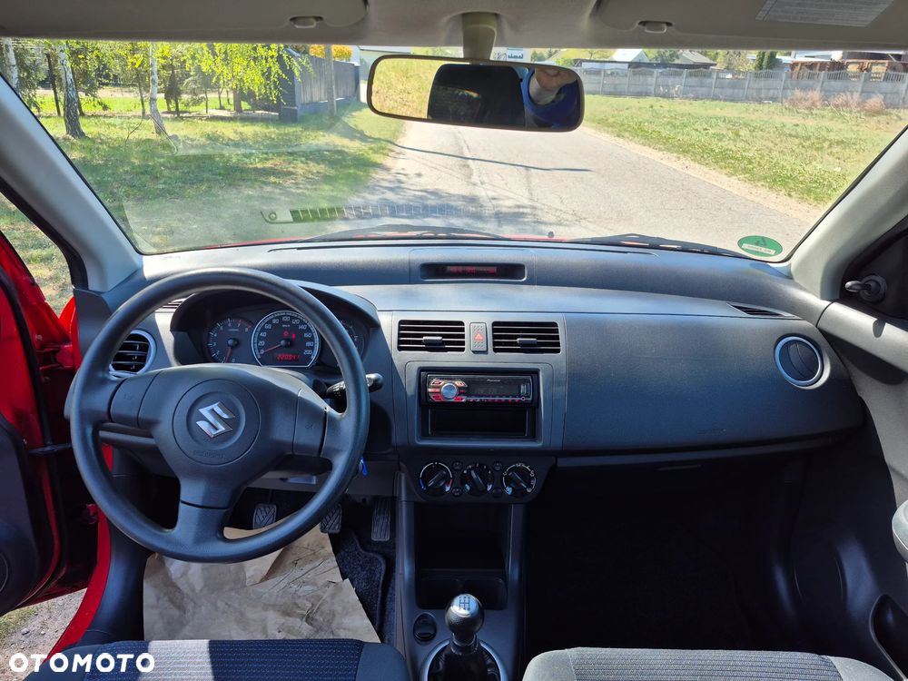 Suzuki Swift 1.3 Comfort - 21