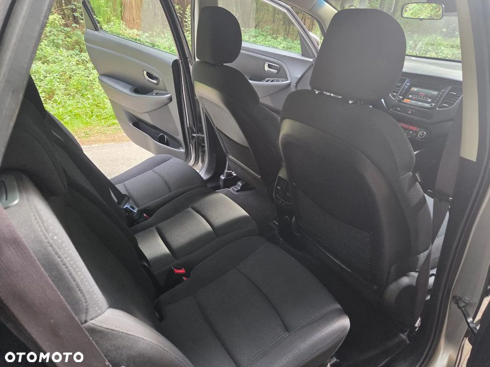 Kia Carens 1.6 GDI Business Line 7os EU6 - 20