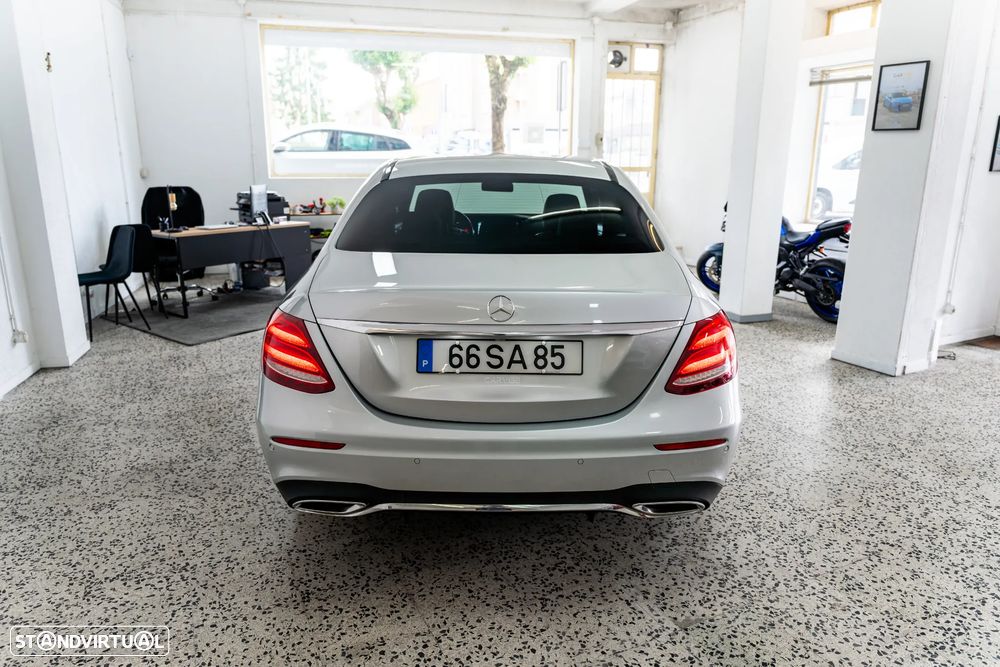 Mercedes-Benz E 220 d AMG Line - 33