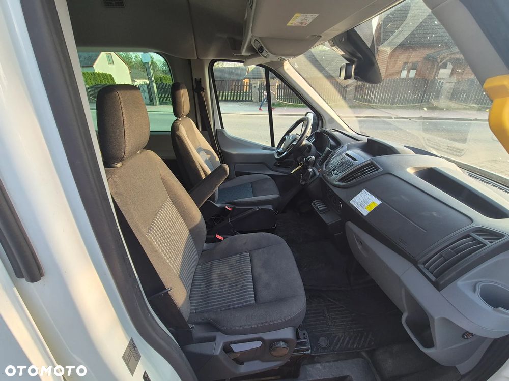 Ford Transit - 9