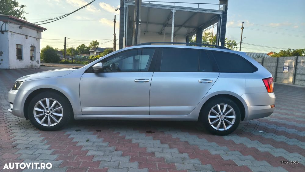 Skoda Octavia 1.6 TDI 4X4 Ambition - 6