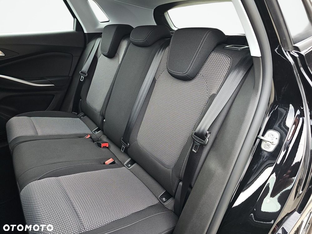 Opel Grandland 1.2 T Business Edition S&S - 12