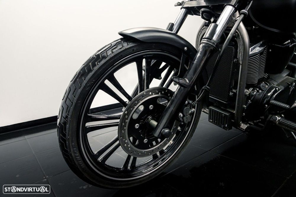 Kawasaki VN 900 CUSTOM Special Edition - 7