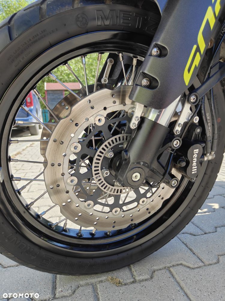 Benelli TRK 502X - 17