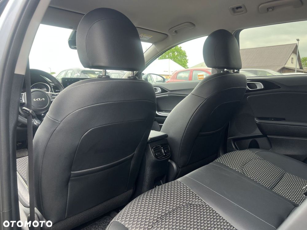 Kia Ceed - 22