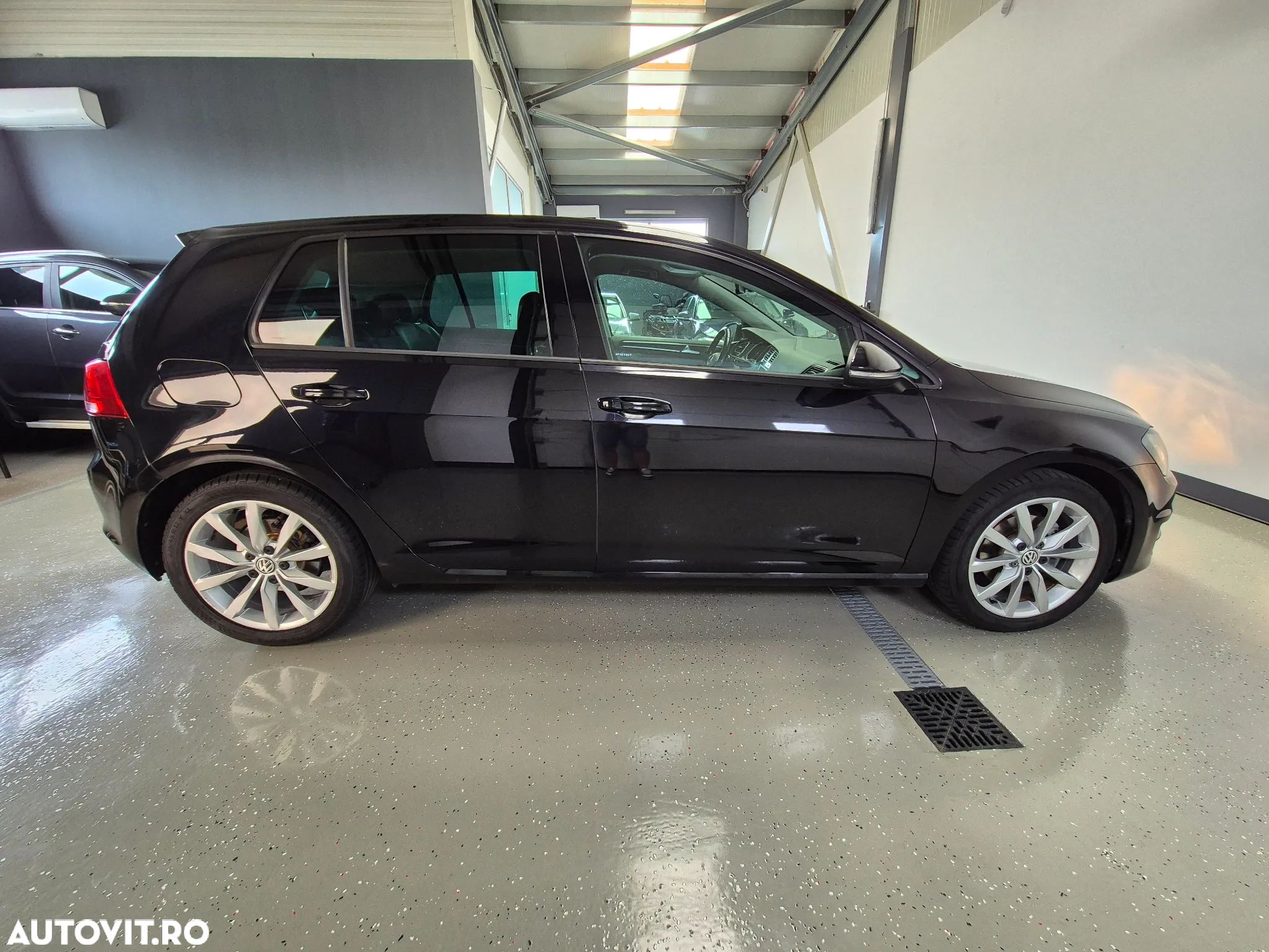 Volkswagen Golf 1.6 TDI DPF BMT DSG Highline - 6