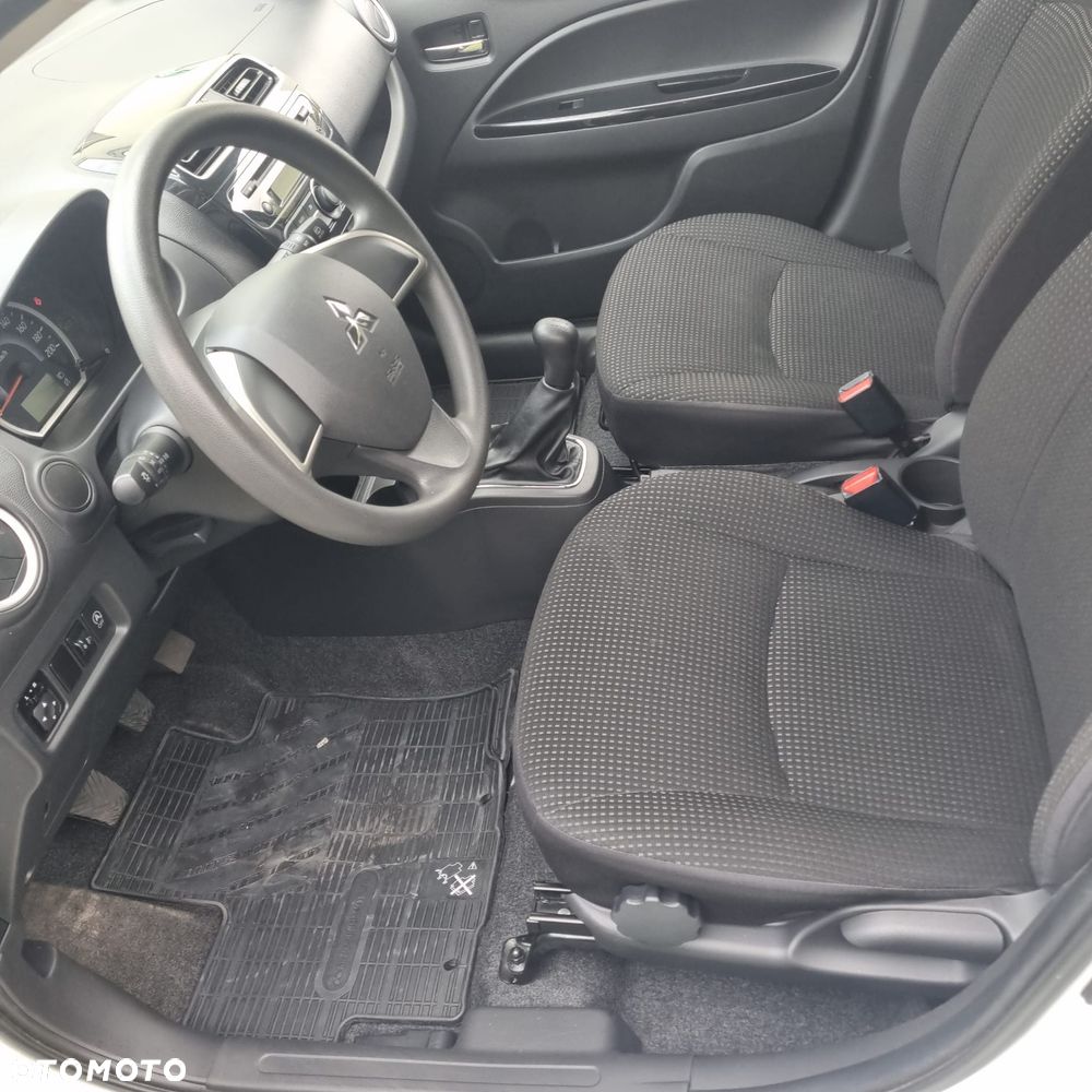 Mitsubishi Space Star - 4