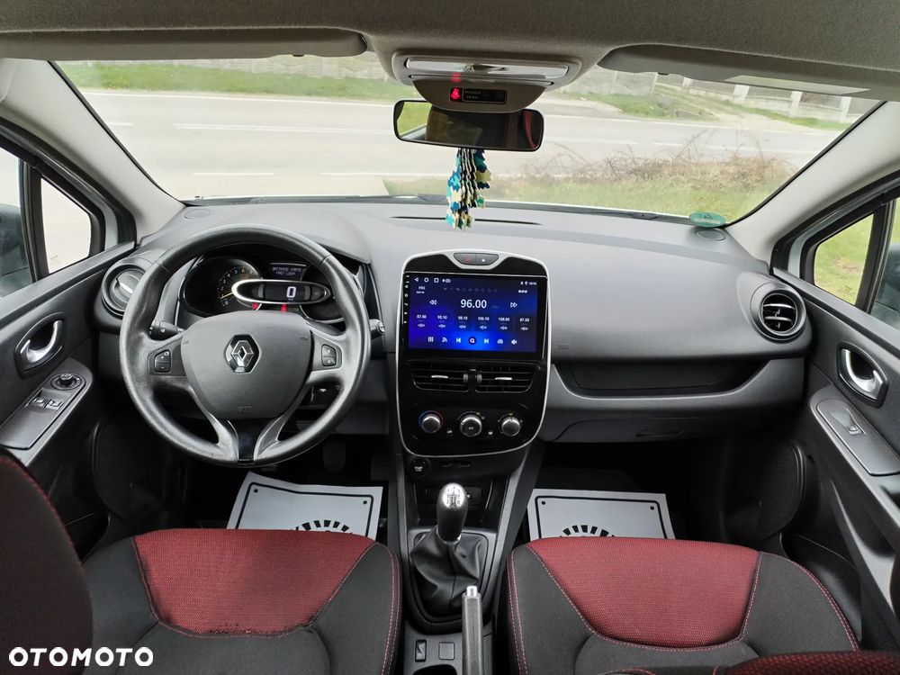 Renault Clio - 21