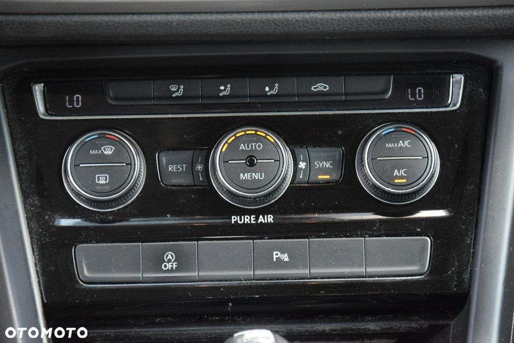 Volkswagen Touran 2.0 TDI BMT Comfortline DSG - 21