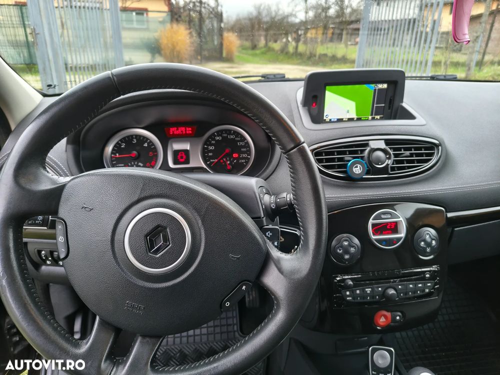 Renault Clio 1.5 dCi 90 FAP Luxe - 28