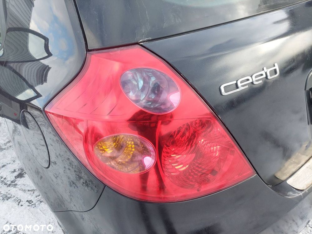 KOMPLETNY TYŁ KIA CEED I 1K KLAPA BAGAŻNIKA ZDERZAK TYŁ LAMPY TYŁ - 3