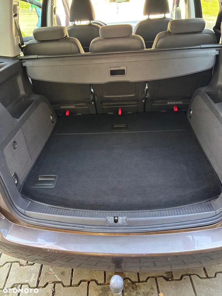 Volkswagen Touran 1.6 TDI DPF Comfortline - 14