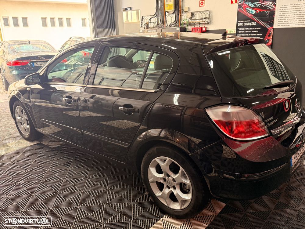 Opel Astra 1.7 CDTI Cosmo M6 - 3