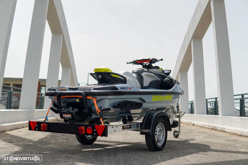 Sea-Doo RXT-X RS 325 - 4